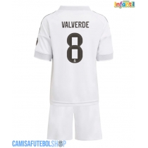 Camisa de time de futebol Real Madrid Federico Valverde #8 Replicas 1º Equipamento Infantil 2025-26 Manga Curta (+ Calças curtas)